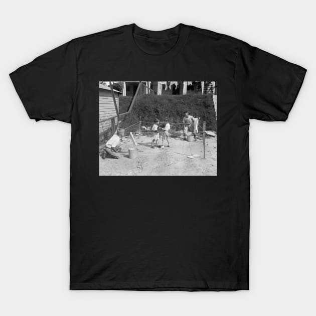 Backyard Boxing Match, 1926. Vintage Photo T-Shirt by historyphoto